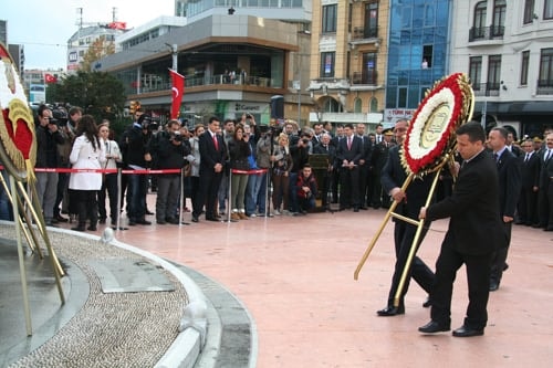 Atamızı Andık - 10