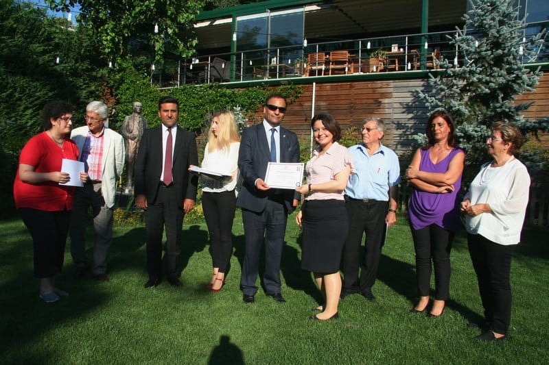 37. Dönem Hukuk İngilizcesi Ve Terminoloji Derslerine Katılanlara Törenle Belgeleri Verildi - 16