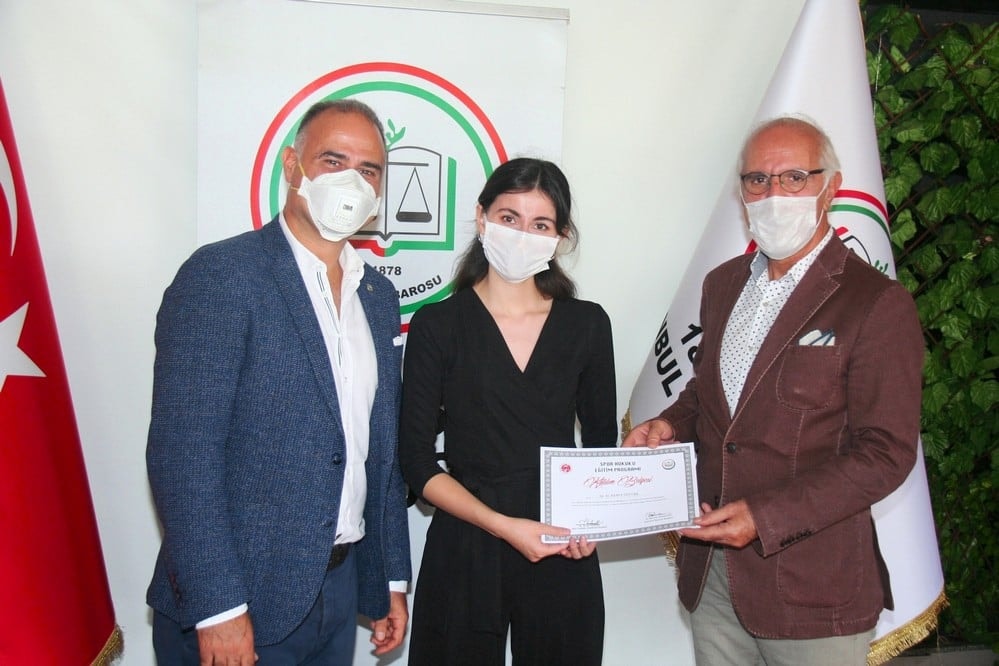 CMK ve Spor Hukuku Eğitimin Tamamlayanlara Sertifika Verildi - 20