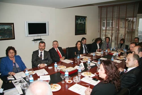 Bursa Barosu Yönetiminden İstanbul Barosuna Destek
 - 7