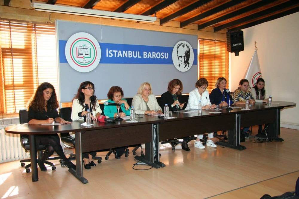 Müftülere Nikâh Kıyma Yetkisi Verilmesi  Kadın Haklarında Geriye Dönüştür  Anayasa İhlalidir - 26