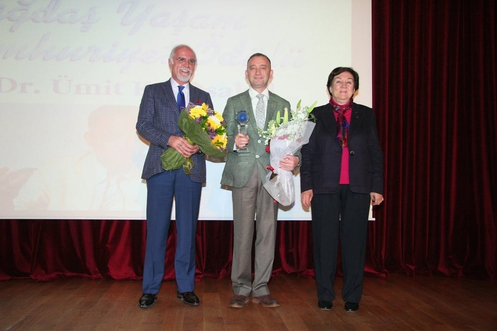 Çağdaş Yaşam Cumhuriyet Ödülü Ümit Kocasakal’a Verildi - 86