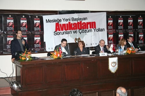Mesleğe Yeni Başlayan Avukatların Sorunları Forumda Tartışıldı  - 43