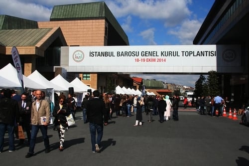 Ümit Kocasakal İstanbul Barosu Başkanlığına Yeniden Seçildi 

 - 246