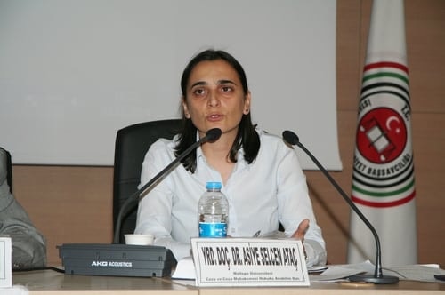 Sağlık Çalışanlarının Kadına Yönelik Şiddetin Önlenmesinde

Hukuki Ve Cezai Sorumluluğu 
 - 13