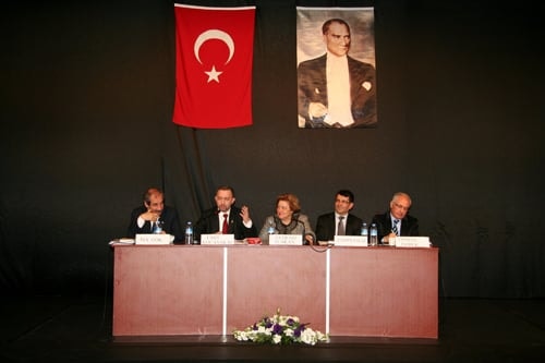 Devrim Yasalarının İçi Boşaltılıyor

 - 31