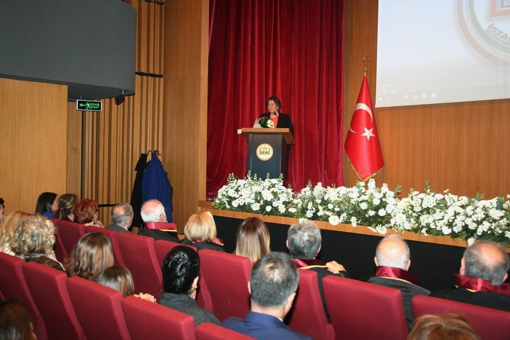 2018 Mahmut Esat Bozkurt Hukuk Ödülü Av. Nazan Moroğlu’na Verildi - 6