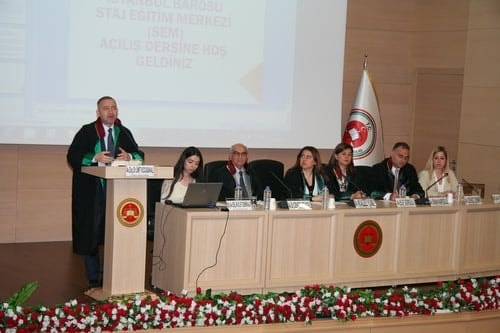 Adil Yargılamanın Teminatı Avukattır
 - 20