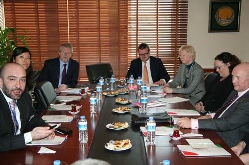 İngiliz Heyet Baromuzu Ziyaret Etti

 - 8