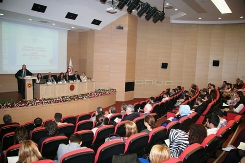 Adil Yargılamanın Teminatı Avukattır
 - 17