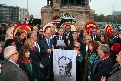 Aramızdan Ayrılışının 77. Yılında Atamızı Saygı Ve Minnetle Andık 
 - 88