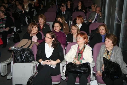 Kadına Şiddet Durmak Bilmiyor

 - 6