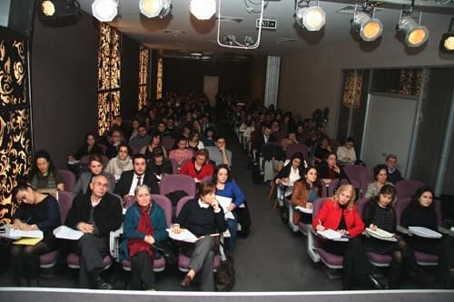 Kadın Hakları Ve Aile İçi Şiddet Semineri Devam Ediyor

 - 7