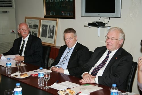 Nıedersachsen Adalet Bakanı Baromuzu Ziyaret Etti
 - 4