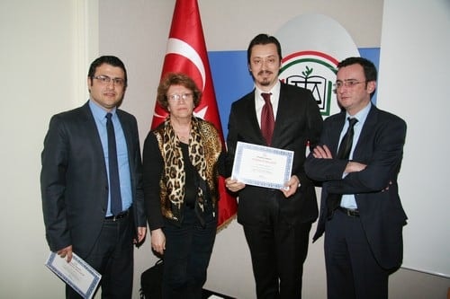 Mobbing Bir İnsan Hakları İhlalidir
 - 63