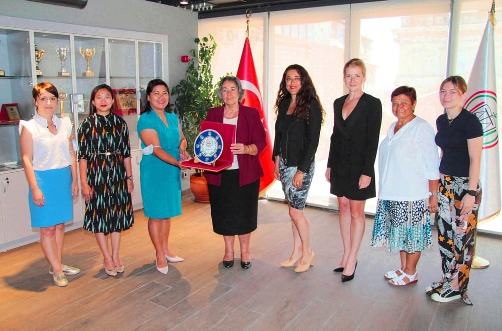 Filipinler Konsolosluğu’ndan İstanbul Barosu’na Ziyaret
