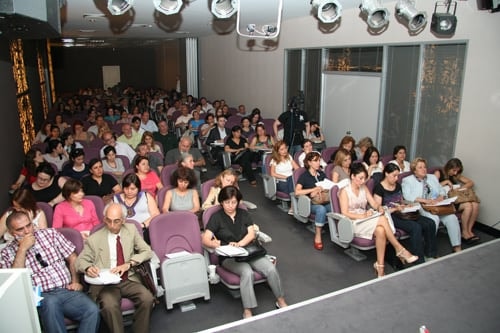 Kadın Hakları Merkezi Eğitim Semineri Yapıldı
 - 39