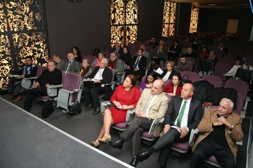 İnsan Haklarında Bir Arpa Boyu Yol
 - 21