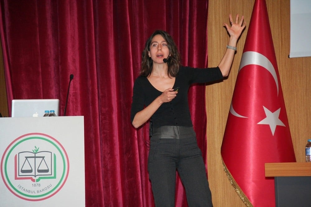 Sağlık Teknolojileri ve Hukuk Konferansı - 91