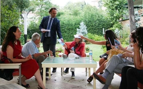 İstanbul Barosu Dış İlişkiler Merkezi İle Avrupa Genç Hukukçular Derneği 10. Hukuk Yaz Okulu Kutlaması Yapıyor
 - 37