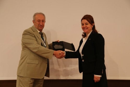 Kamuda Çalışan Avukatlar Kurultayı 

 - 9