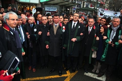 Polis Devleti Değil Hukuk Devleti

 - 56