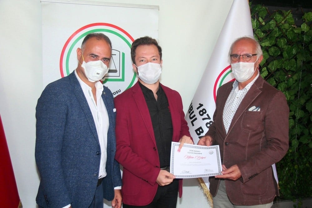 CMK ve Spor Hukuku Eğitimin Tamamlayanlara Sertifika Verildi - 21