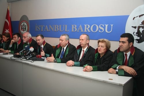 Baroya Karşı Hukuksuzlukların, Sindirme Ve Yıldırma Girişimlerinin Yoğunlaşması Üzerine İstanbul Barosu Yönetim Kurulu Olağanüstü Genel Kurul Kararı Aldı
 - 49