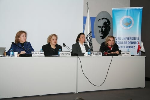 Türkiye’De Kadın - Erkek Eşitliği Demokrasi Sorunudur

 - 24