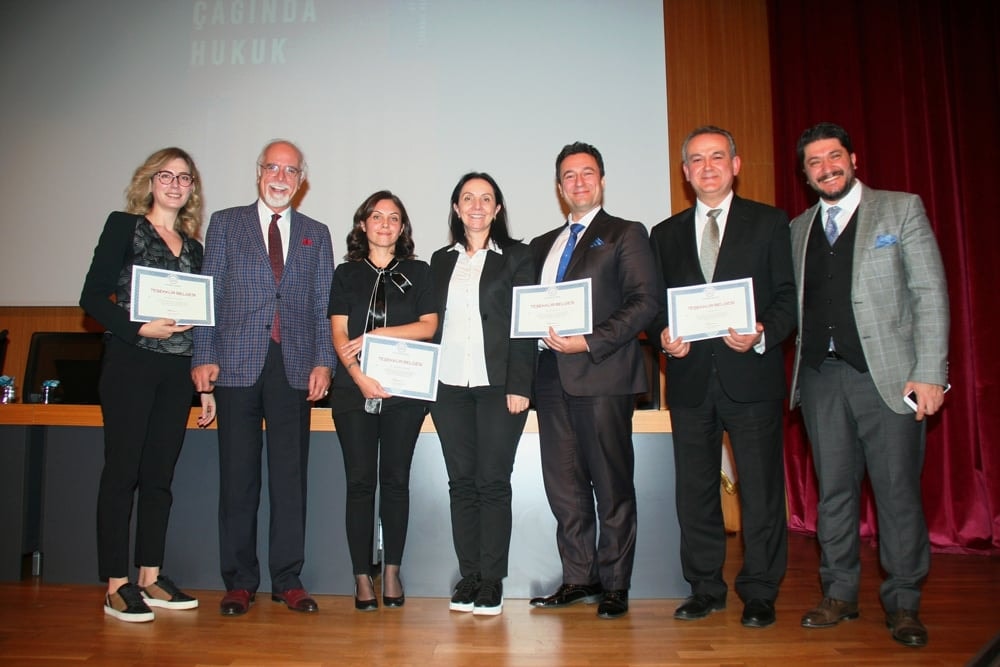 Türkiye’nin İlk “Yapay Zekâ Çağında Hukuk Raporu” Yayınlandı - 77