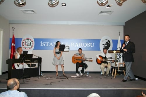 Baromuzda Hafif Müzik Esintisi - 1