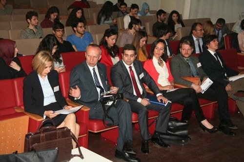 Ab -Türkiye Geri Kabul Anlaşması Ve Vize Serbestîsi

 - 4