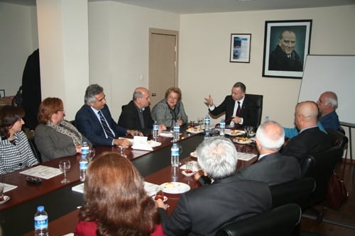 İzmir Barosu Yönetiminden 
İstanbul Barosuna Destek - 52