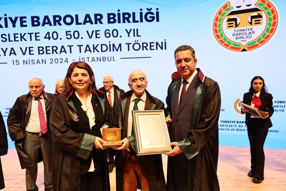 Meslekte 40, 50 ve 60 Yılını Dolduran Meslektaşlarımıza Plaket Verildi - 180