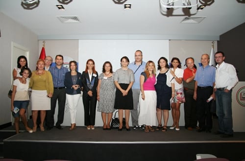 Sağlık Çalışanları, Diğerlerinden
16 Kat Daha Fazla Şiddet Görüyor - 41