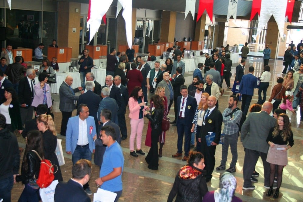 Başkan Durakoğlu Güven Tazeledi - 399