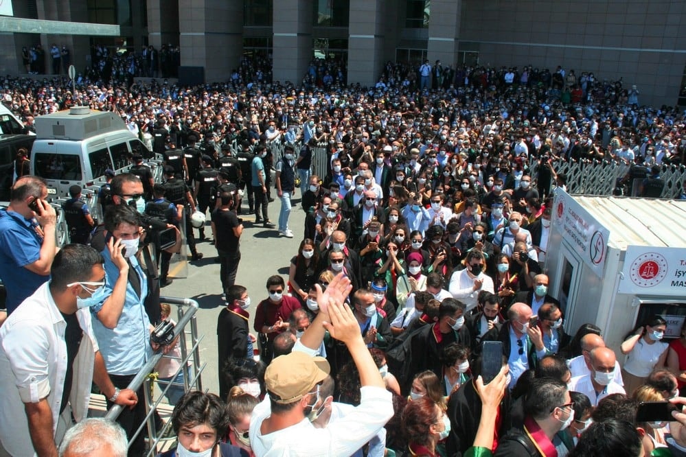 Yasa Yapma Gücünü Silah Olarak Kullananları Uyarıyoruz - 24