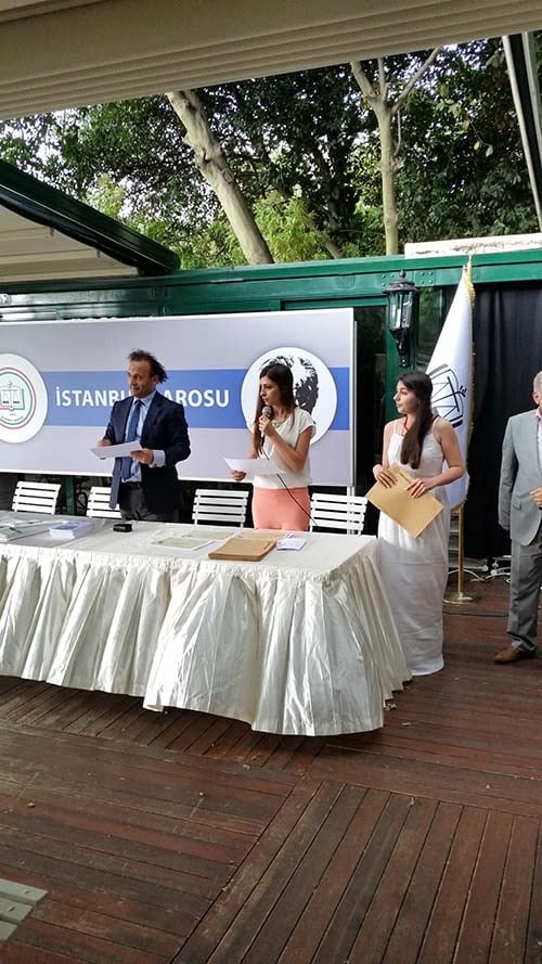 31. Dönem Hukuk İngilizcesi Ve Terminolojisi Derslerini Tamamlayanlara Katılım Belgeleri Verildi - 23