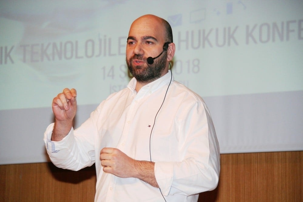 Sağlık Teknolojileri ve Hukuk Konferansı - 51