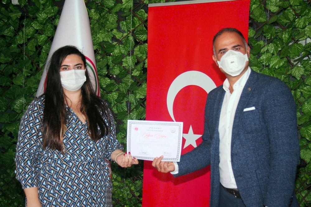 CMK ve Spor Hukuku Eğitimin Tamamlayanlara Sertifika Verildi - 59