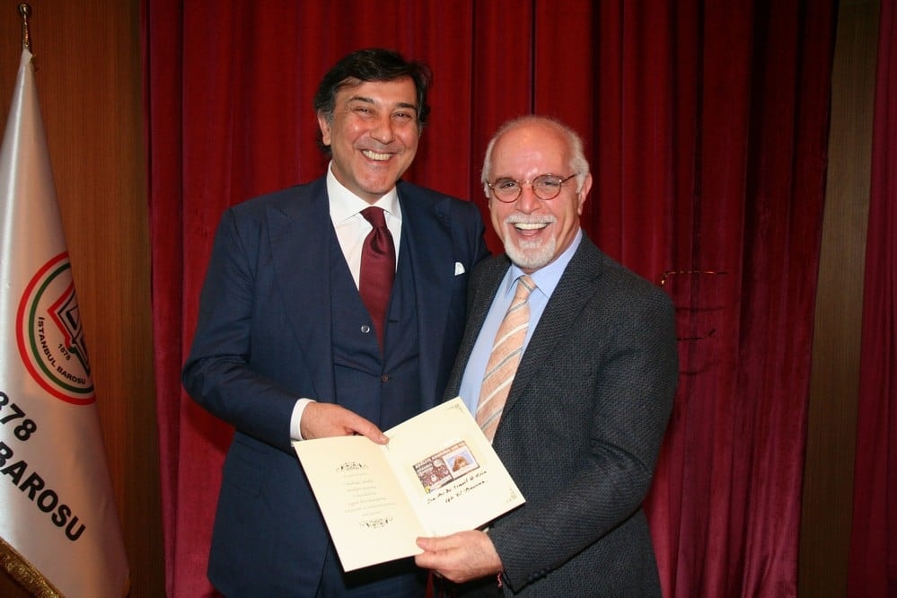 Geçmişten Geleceğe Avukatlık - 86