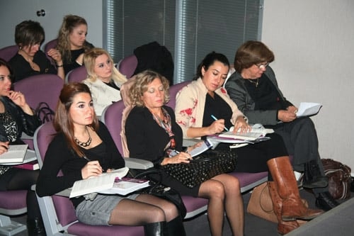 “Kadın Hakları Ve Aile İçi Şiddet” Konulu Sertifika Programı Devam Ediyor

 - 10