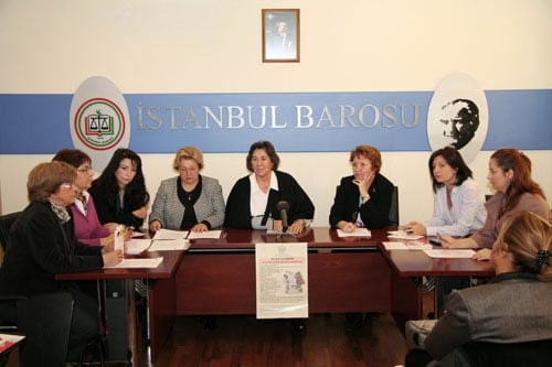 Kadına Yönelik Şiddet Sadece Kadının Sorunu Değildir

 - 11