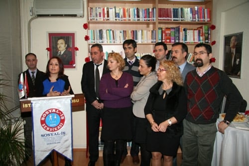 İstanbul Barosu Çalışanları Kemal Türkler Kitaplığı Hizmete Girdi
 - 6