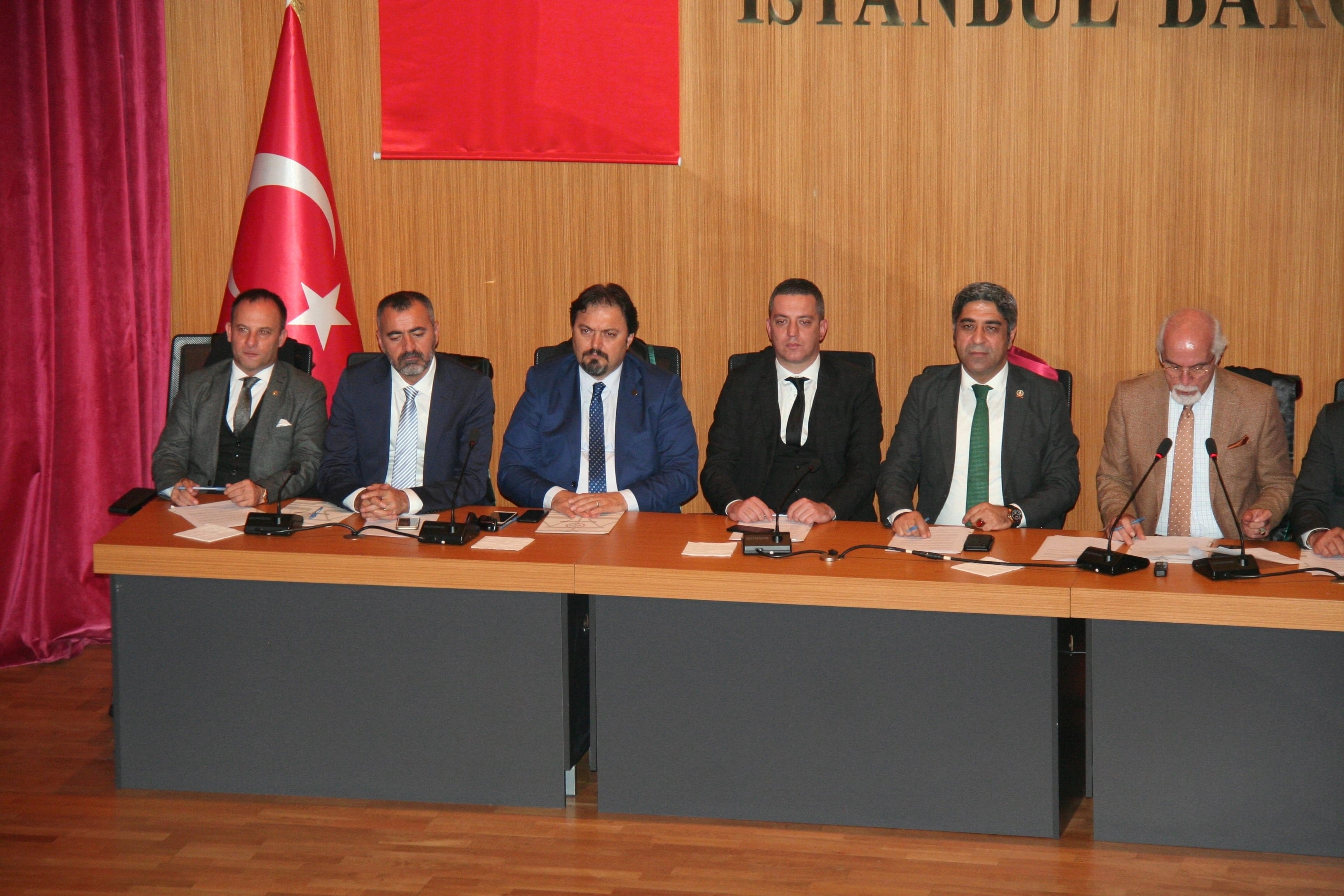 Ya Kanunu Derhal Uygulayın Ya Da İstifa Edin! - 2