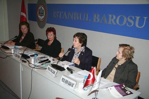 Kadın Haklarında Çok Gerilerdeyiz - 17