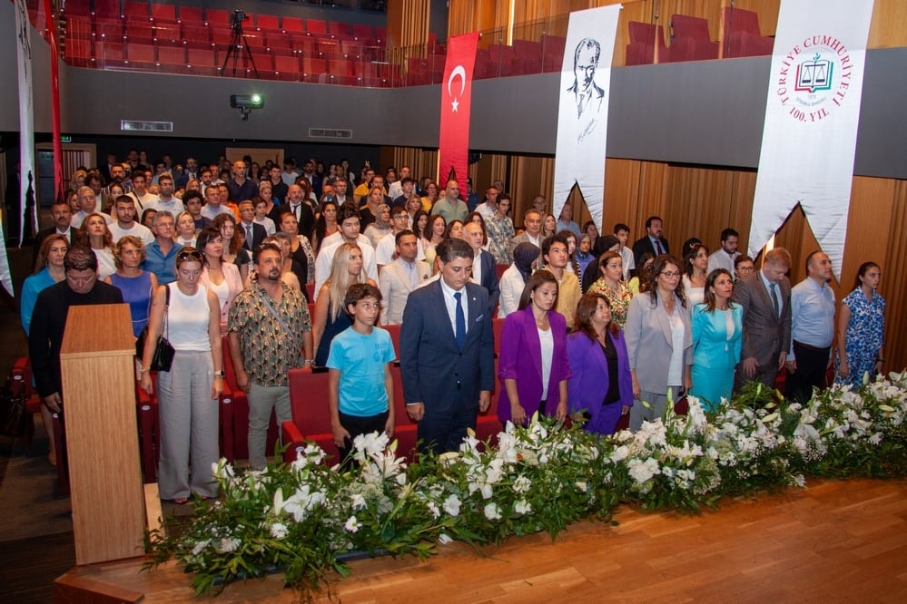 Meslekte 25, 30 ve 35 Yılını Dolduran Meslektaşlarımıza Plaket Verildi - 116