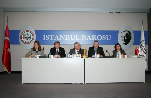 Baro Meclisi Genel Kurulu
Yargıya Yapılan Müdahaleleri Görüştü - 1