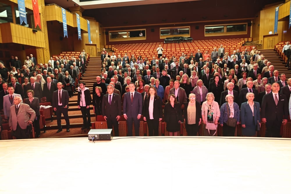 Meslekte 40, 50 ve 60 Yılını Dolduran Meslektaşlarımıza Plaket Verildi - 12