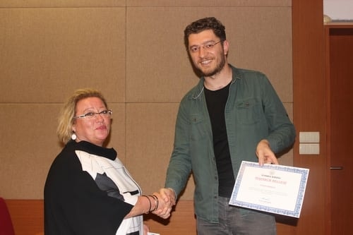 Mülteci Çocuklar
 - 18